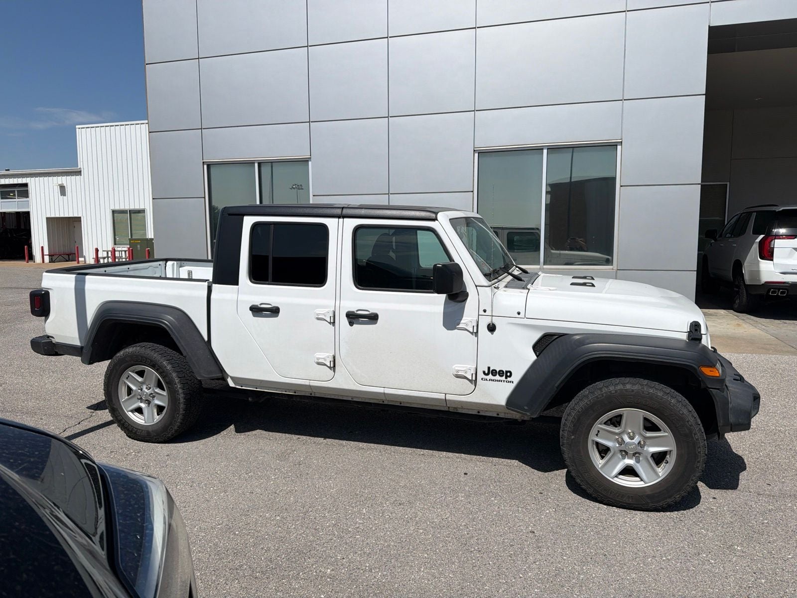 2020 Jeep Gladiator Sport