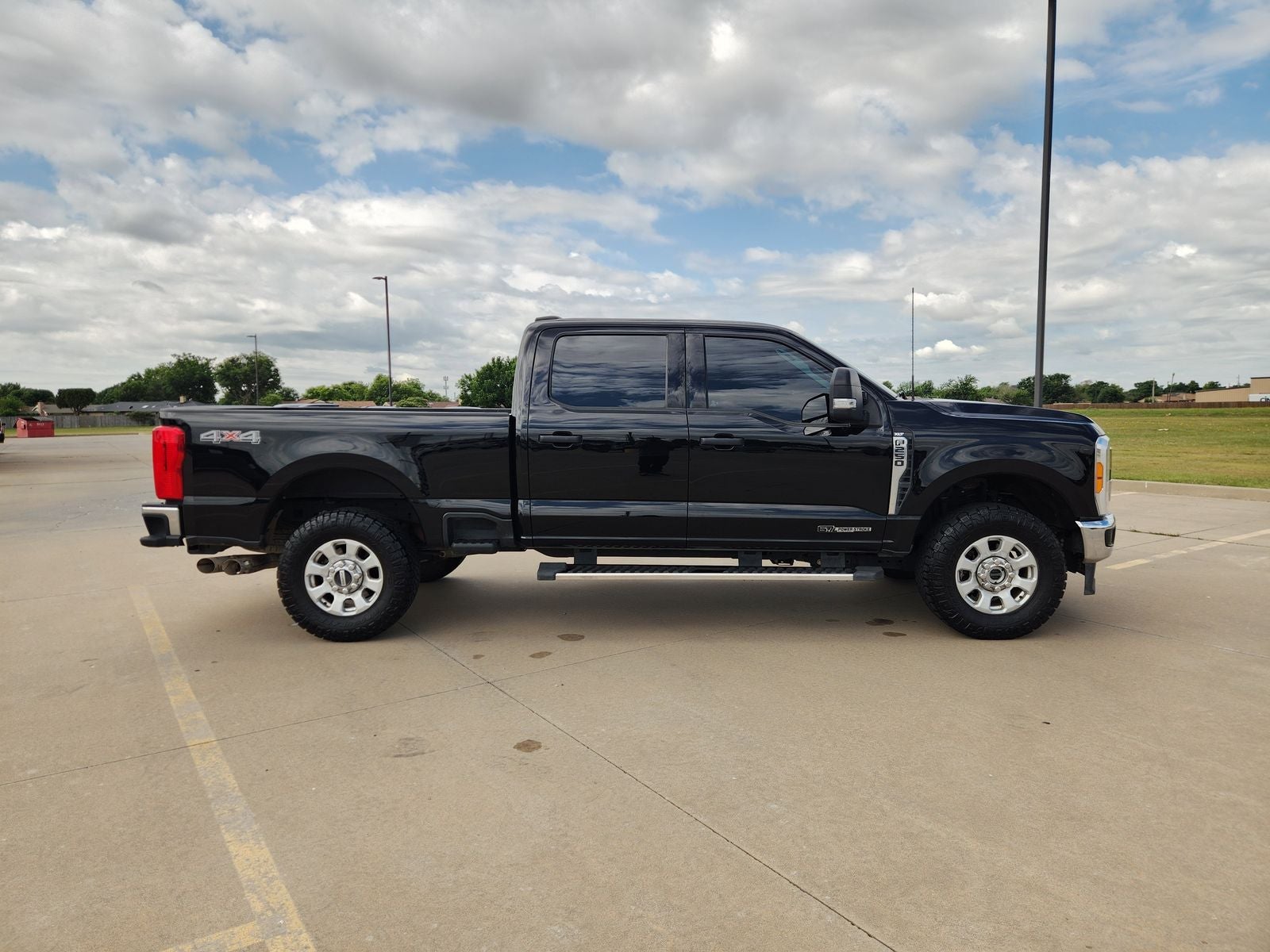 2023 Ford F-250SD XLT