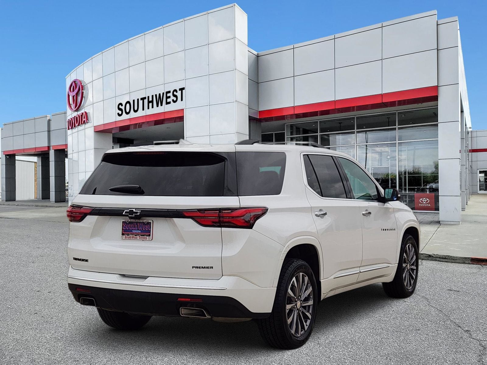2023 Chevrolet Traverse Premier