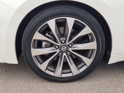 2019 Nissan Maxima Platinum