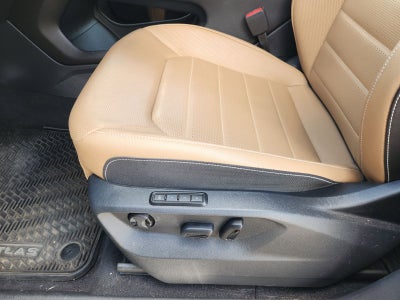 2025 Volkswagen Atlas Cross Sport 2.0T SEL R-Line Black