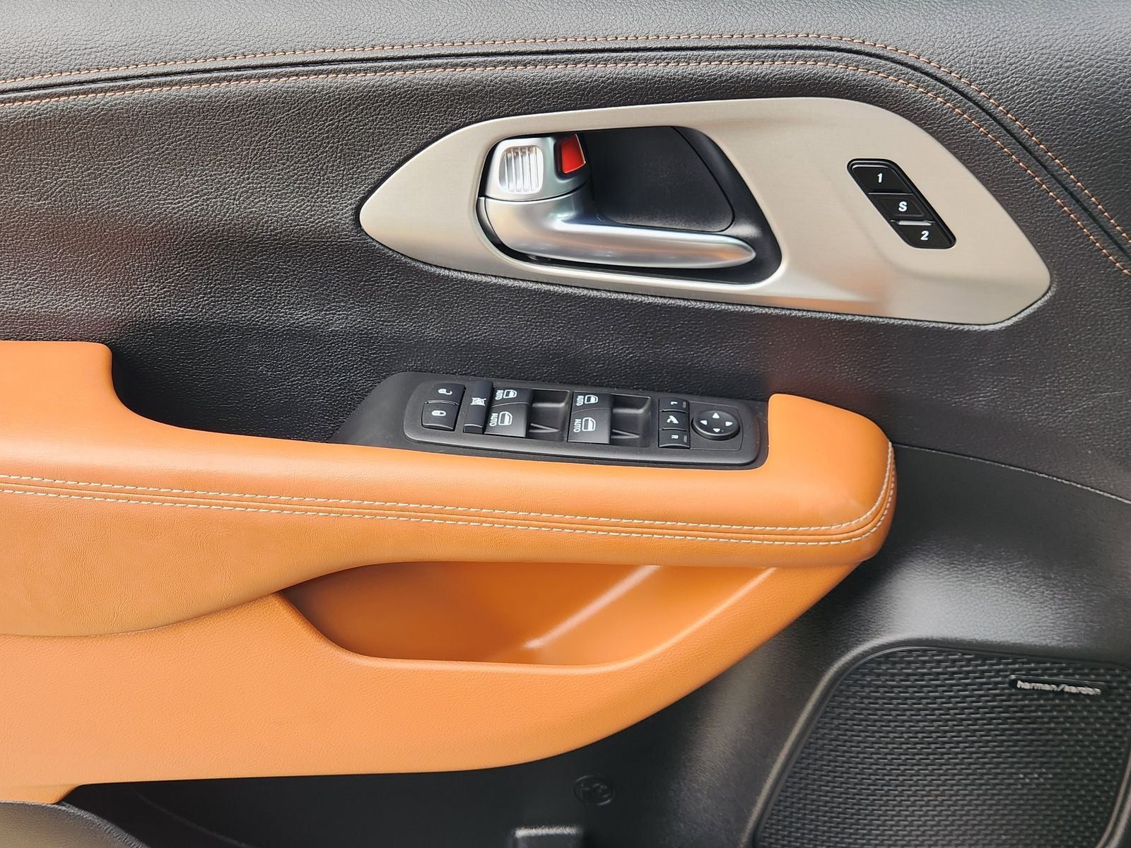 2025 Chrysler Pacifica Pinnacle