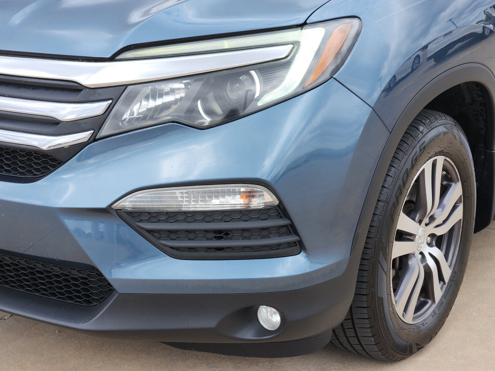 2017 Honda Pilot EX-L w/Rear Entertainment System