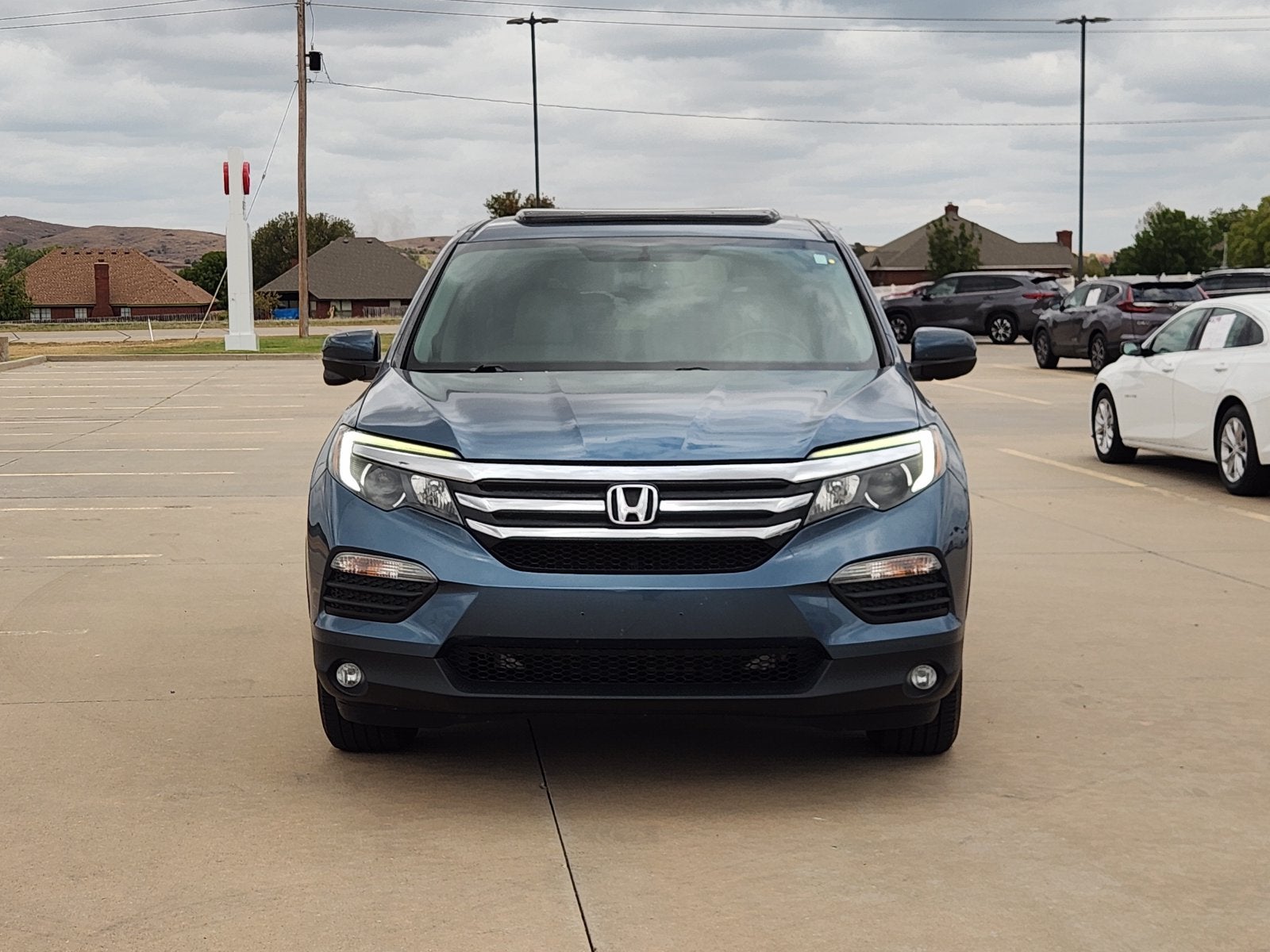 2017 Honda Pilot EX-L w/Rear Entertainment System