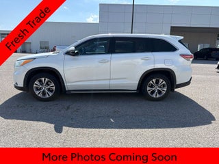 2016 Toyota Highlander LE Plus V6