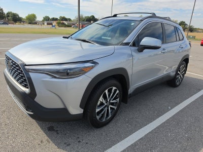 2024 Toyota Corolla Cross XLE
