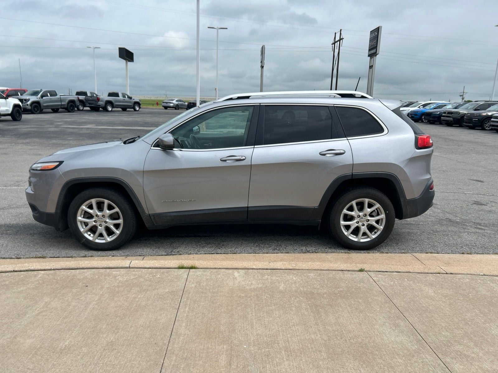 2017 Jeep Cherokee Latitude