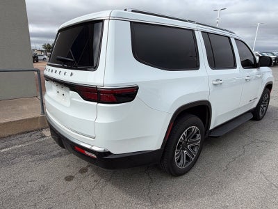 2023 Jeep Wagoneer Base