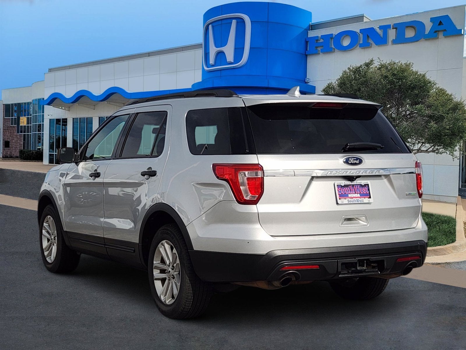 2017 Ford Explorer Base
