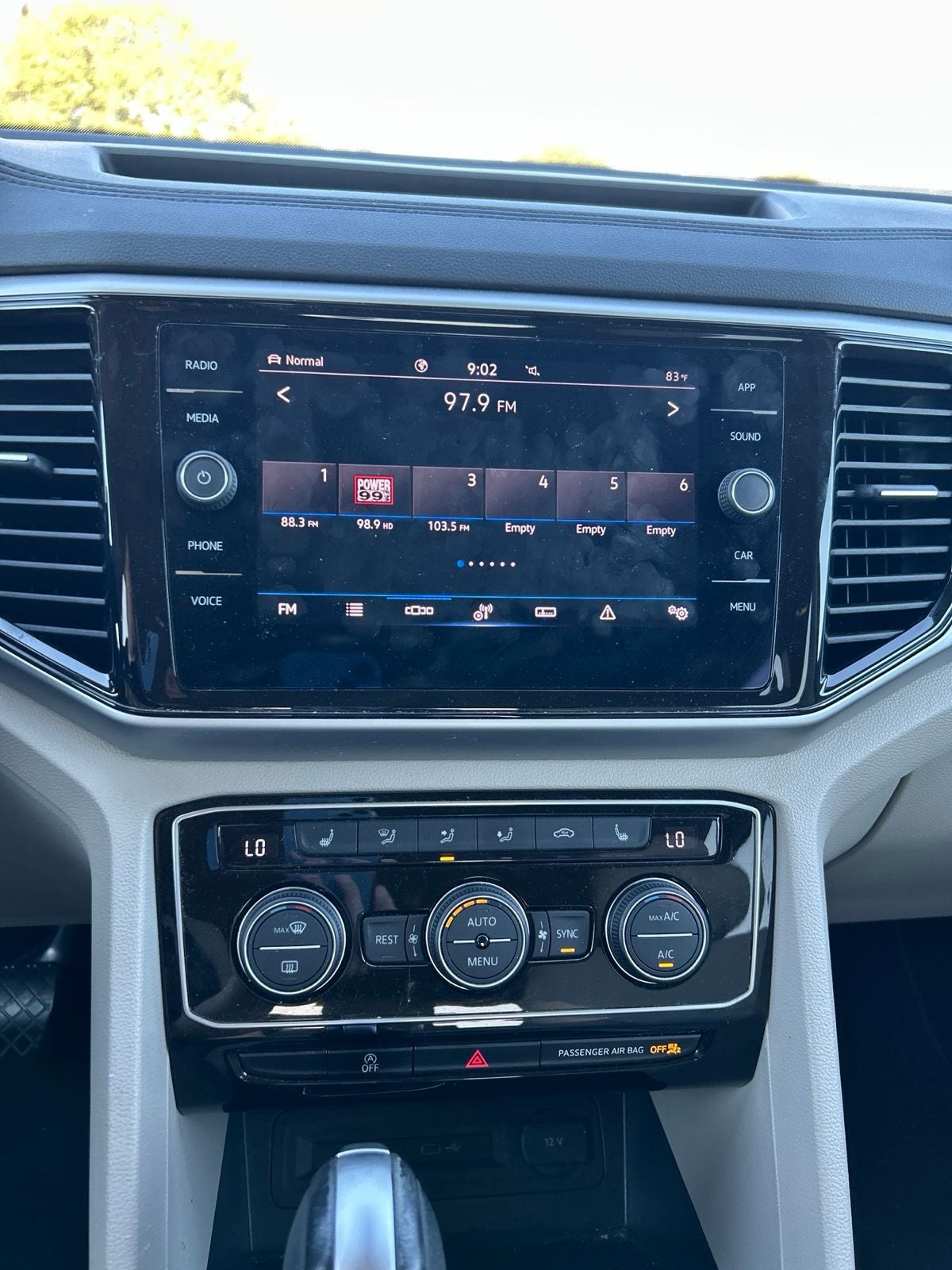 2023 Volkswagen Atlas 3.6L V6 SE w/Technology