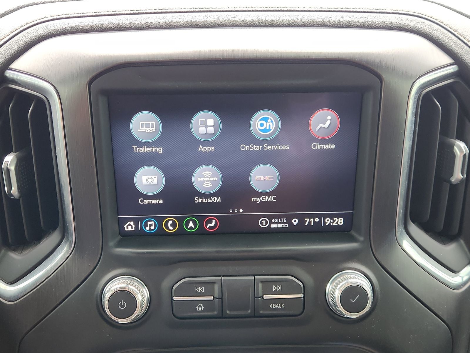 2021 GMC Sierra 1500 AT4