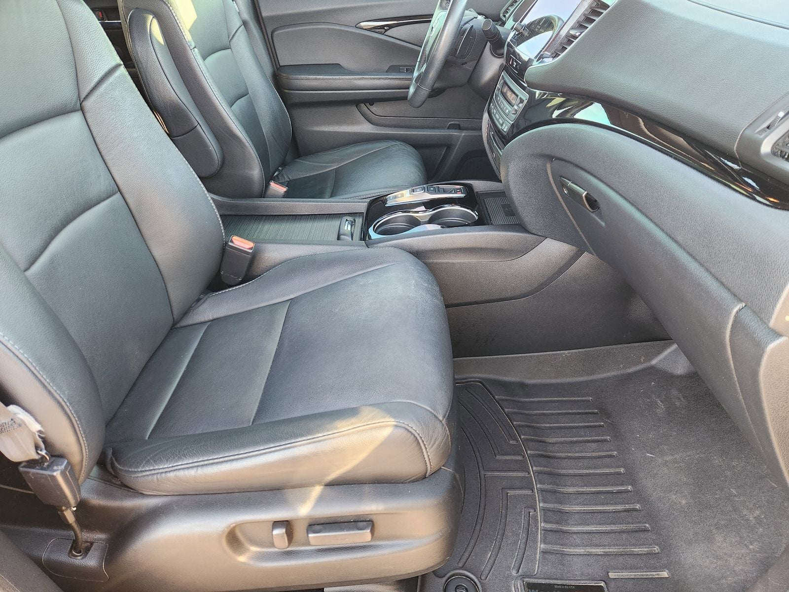 2021 Honda Pilot Touring 8 Passenger