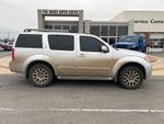2010 Nissan Pathfinder LE