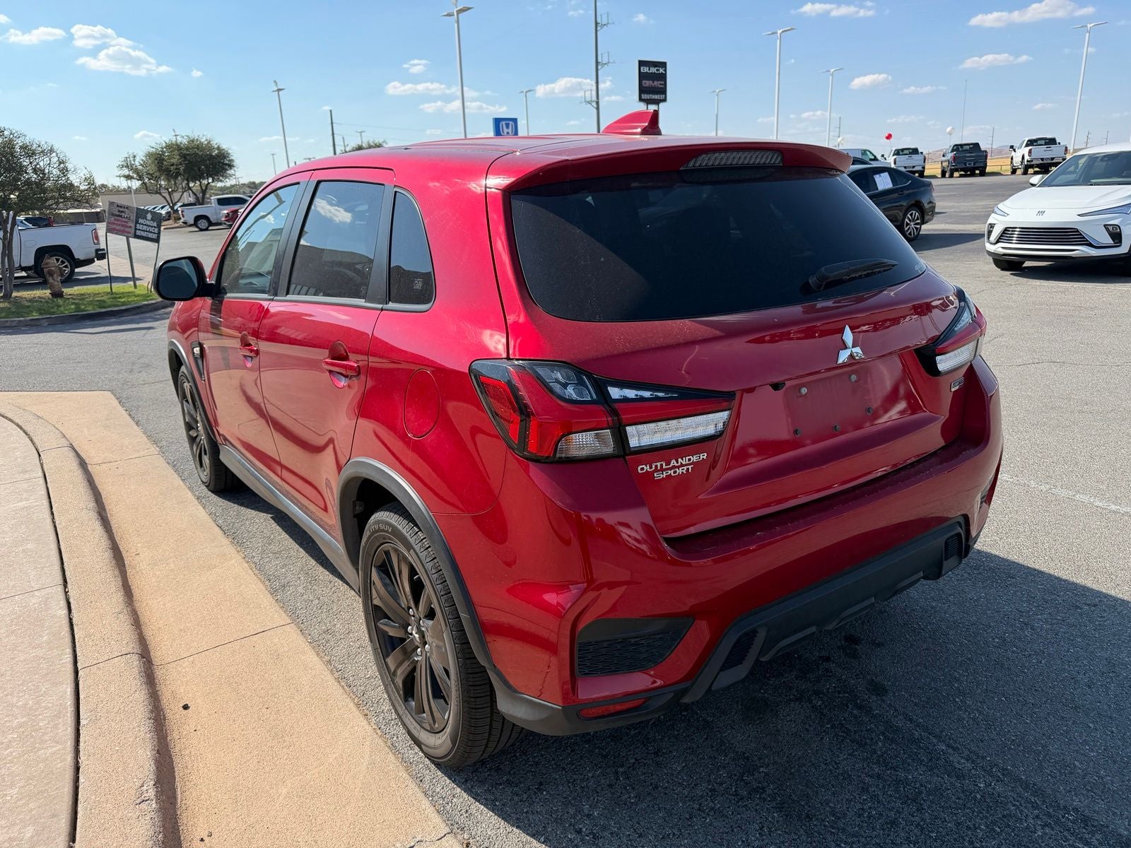 2025 Mitsubishi Outlander Sport 2.0 LE