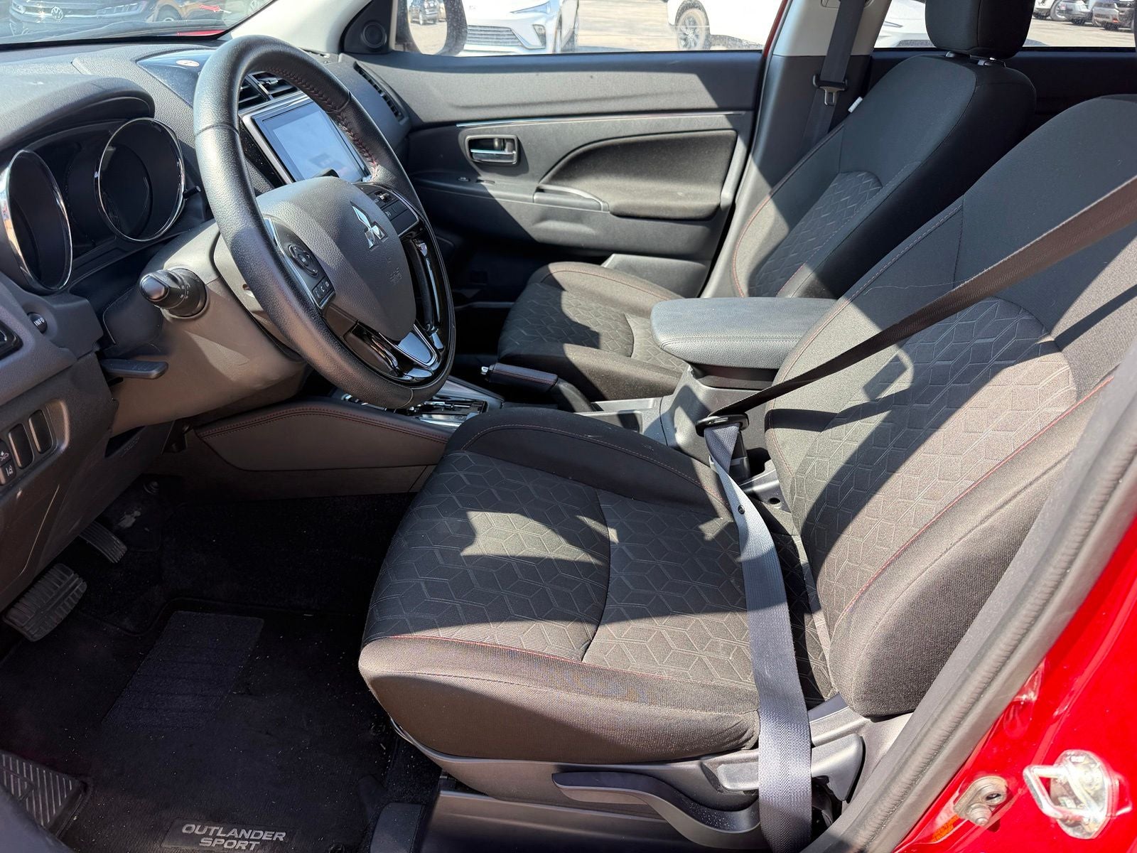 2025 Mitsubishi Outlander Sport 2.0 LE