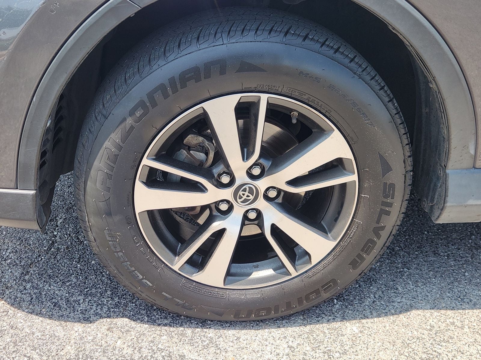 2017 Toyota RAV4 XLE
