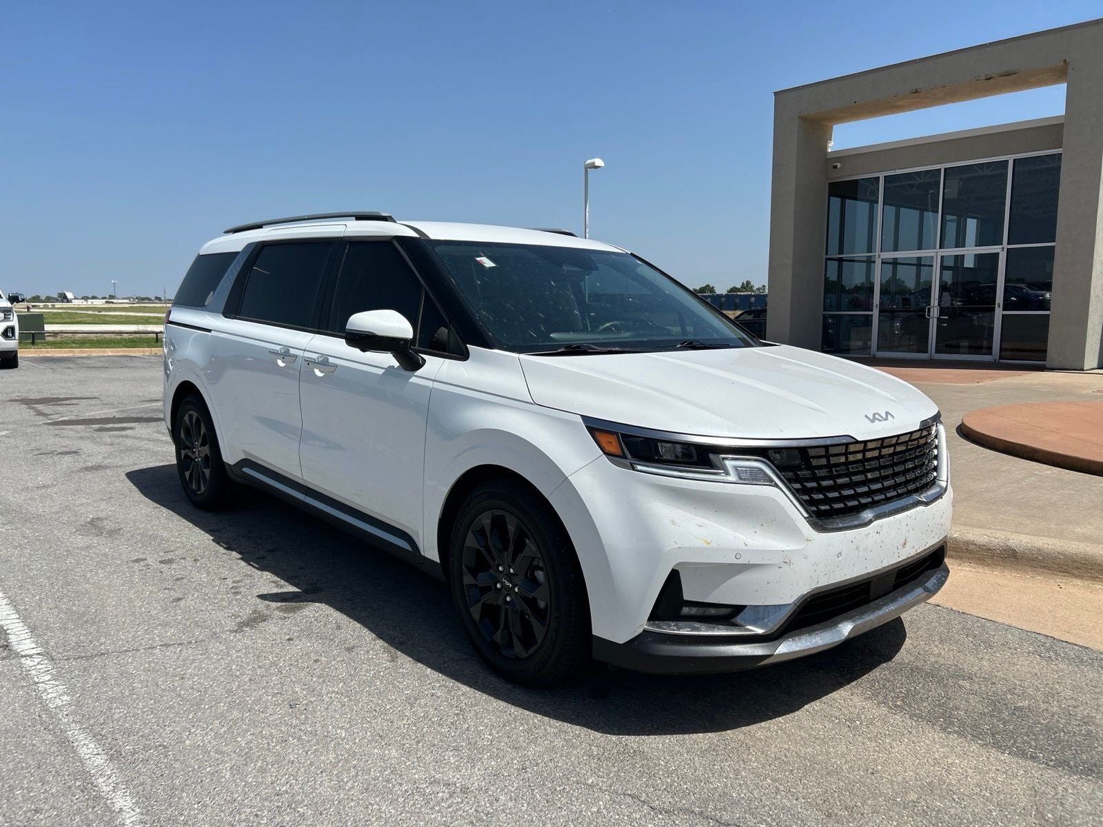 2024 Kia Carnival SX