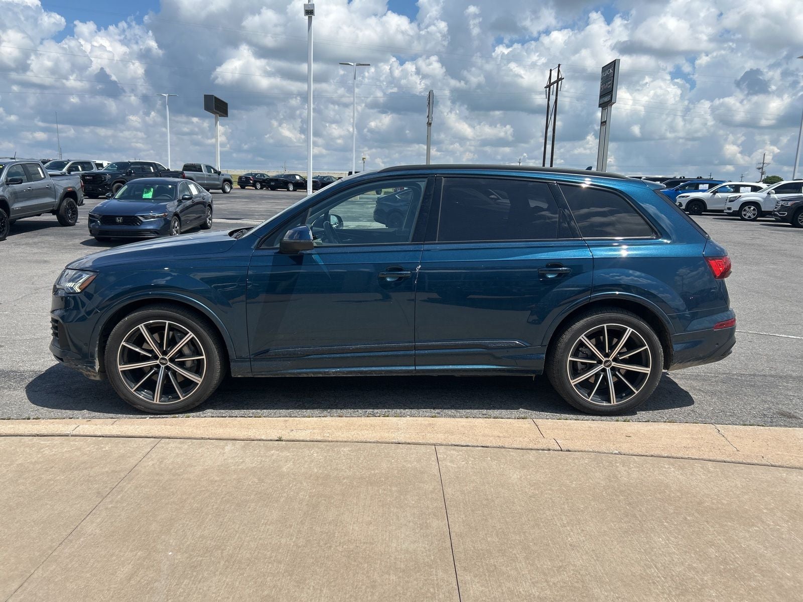 2022 Audi Q7 55 Prestige quattro