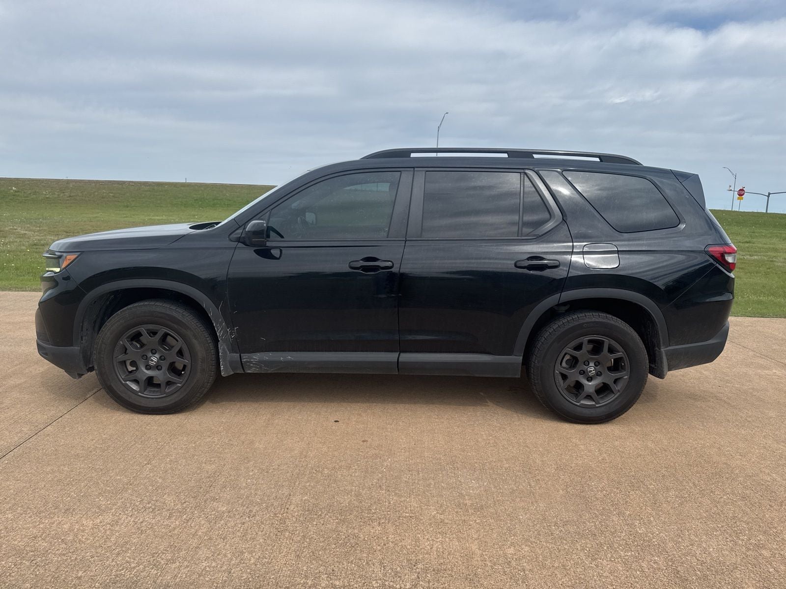 2023 Honda Pilot TrailSport