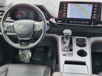 2021 Toyota Sienna XSE 7 Passenger