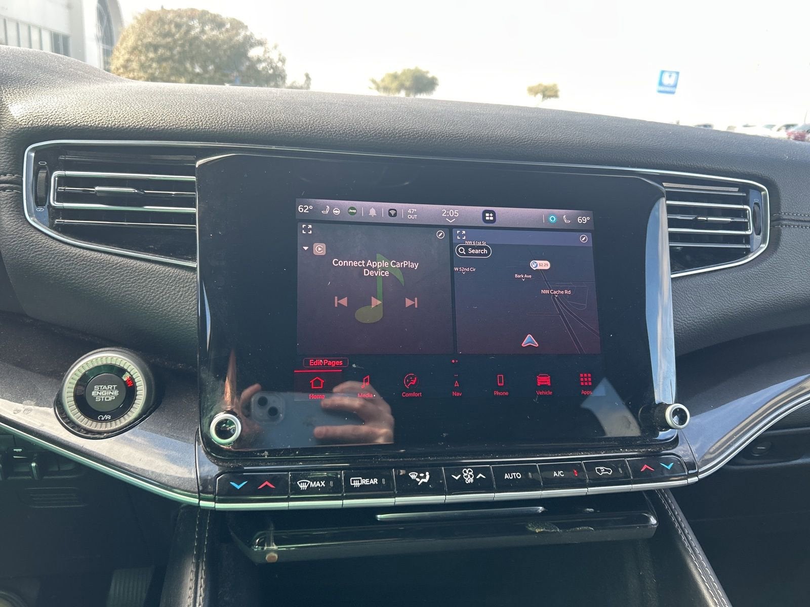 2023 Jeep Wagoneer Base