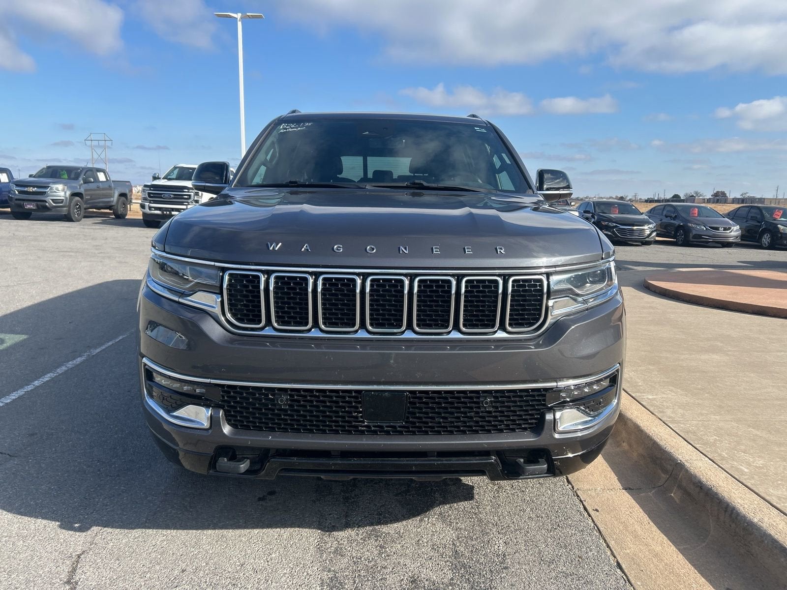 2023 Jeep Wagoneer Base