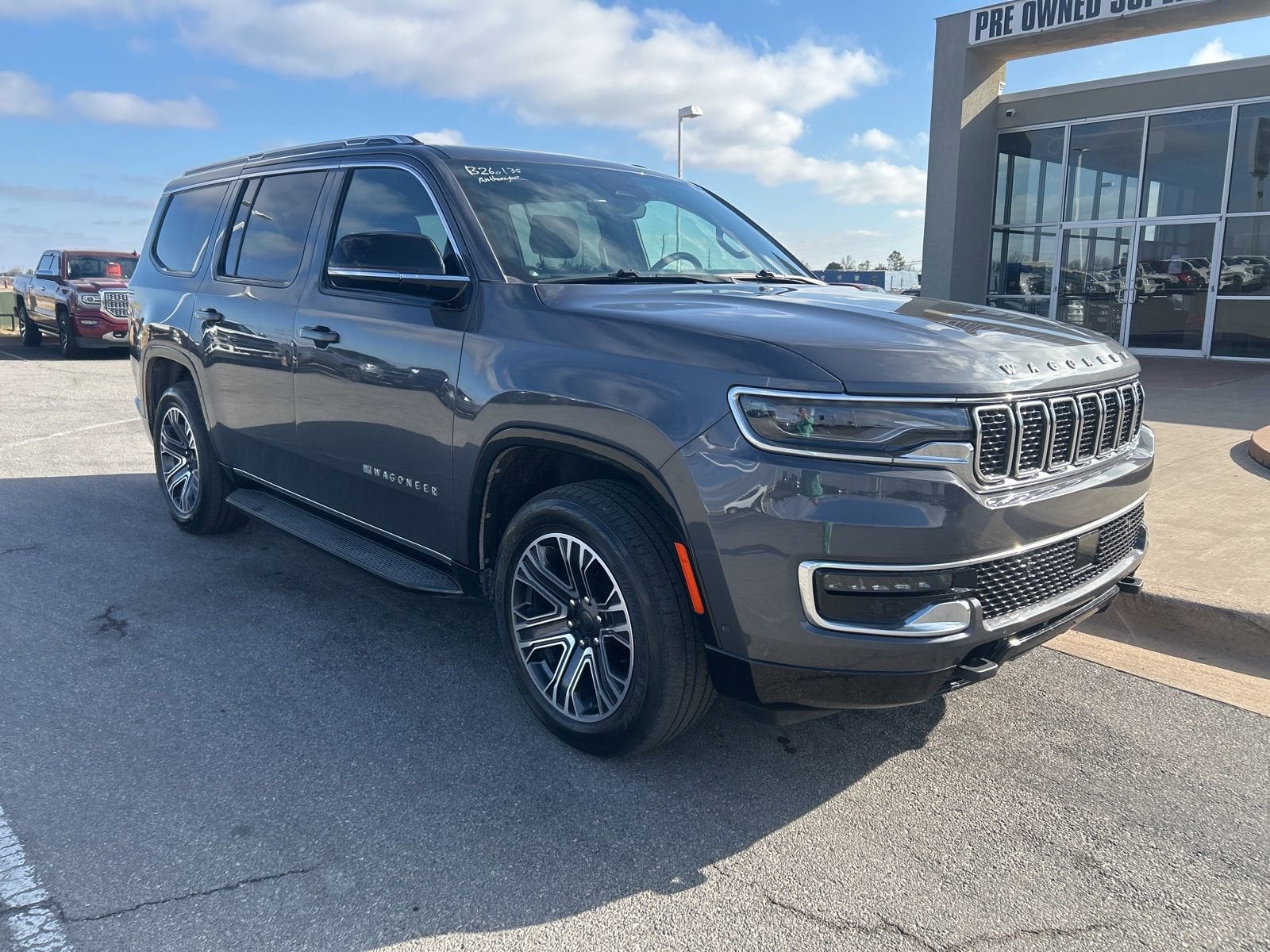 2023 Jeep Wagoneer Base