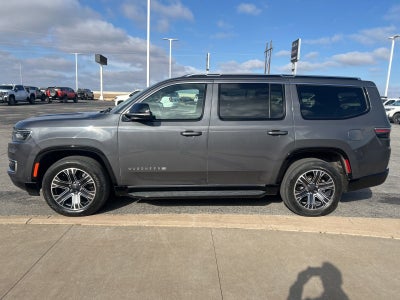 2023 Jeep Wagoneer Base