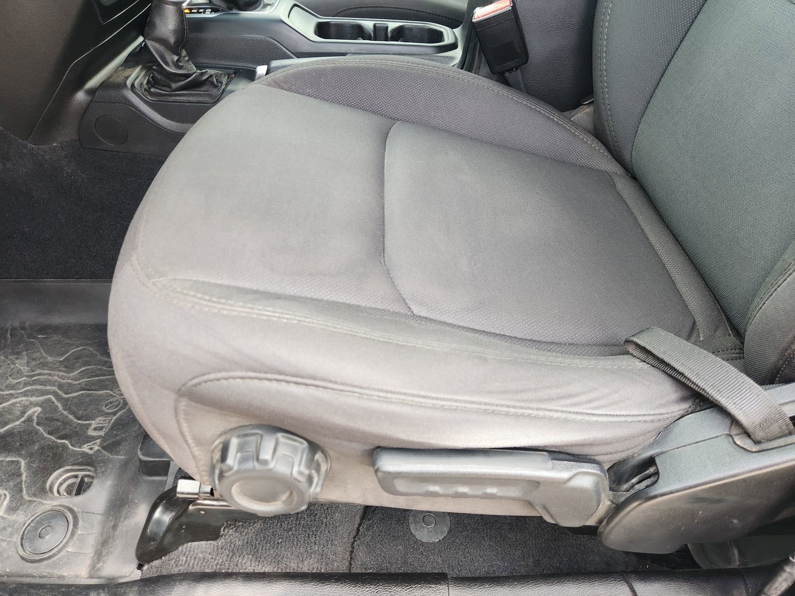 2022 Jeep GLADIATOR Base