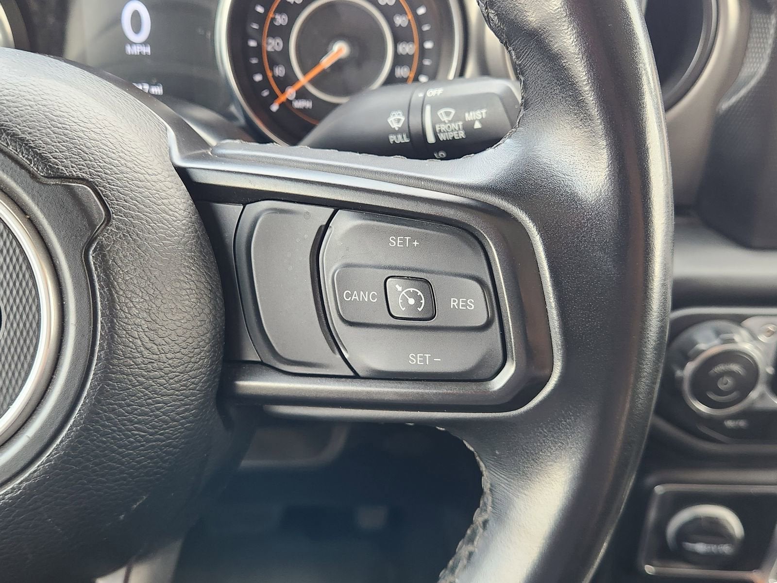 2022 Jeep GLADIATOR Base