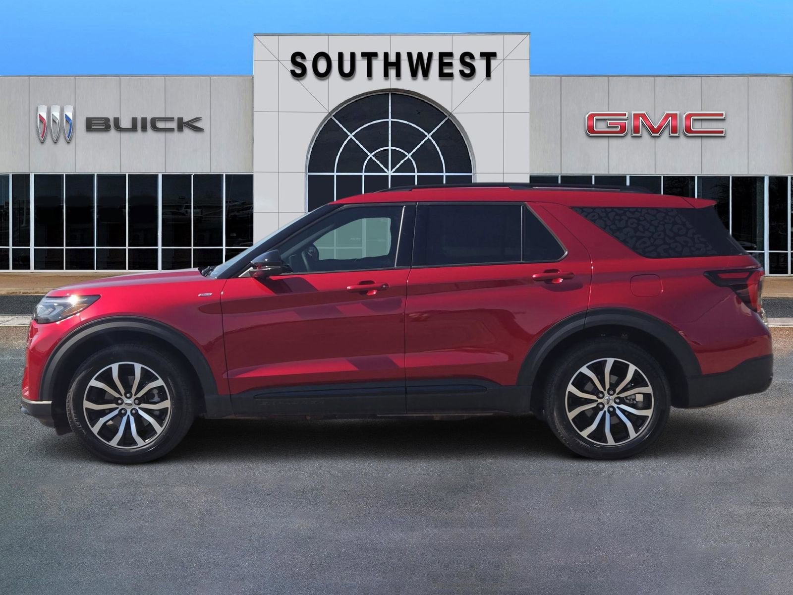 2025 Ford Explorer ST-Line