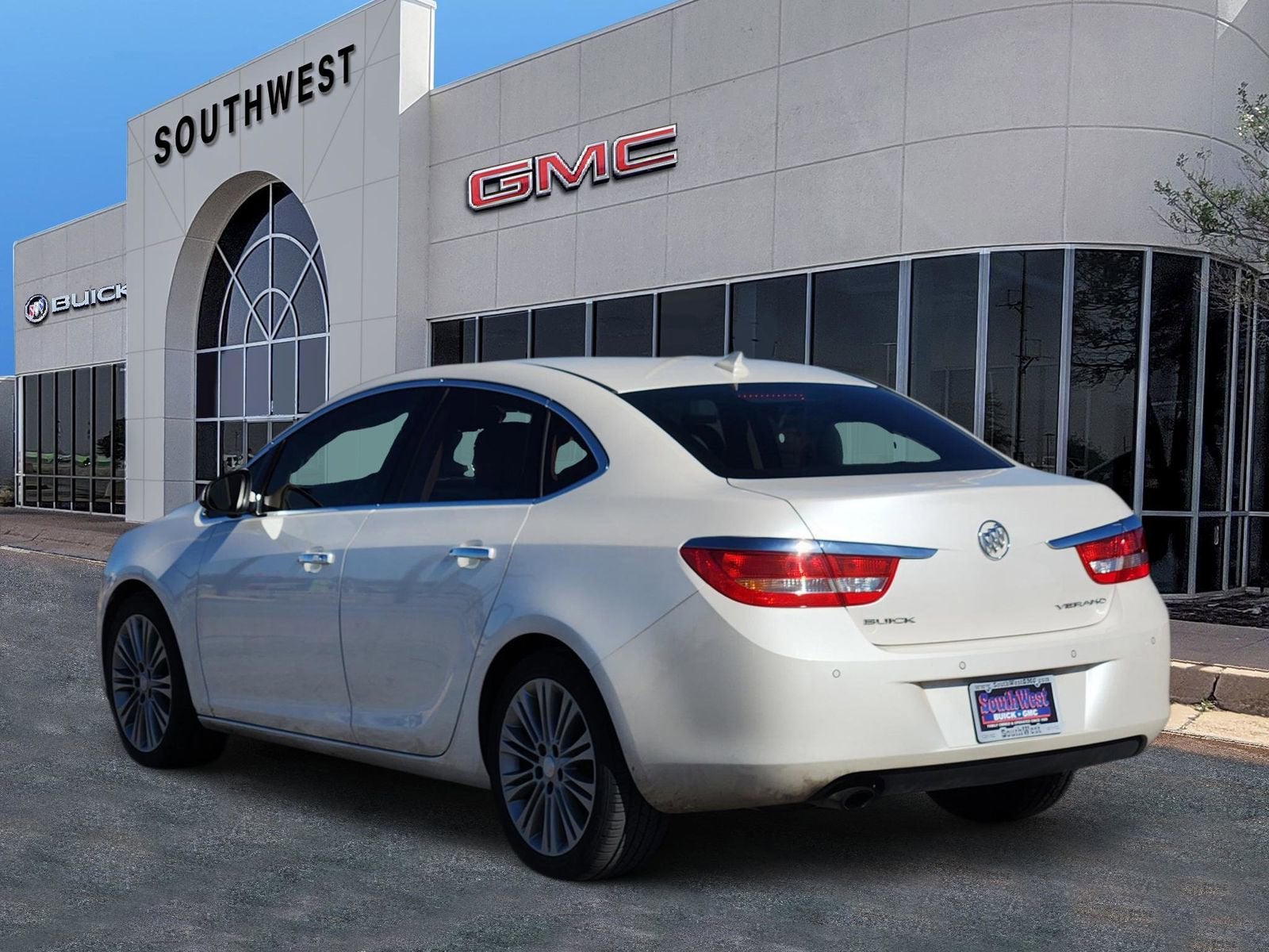 2012 Buick Verano Leather Group