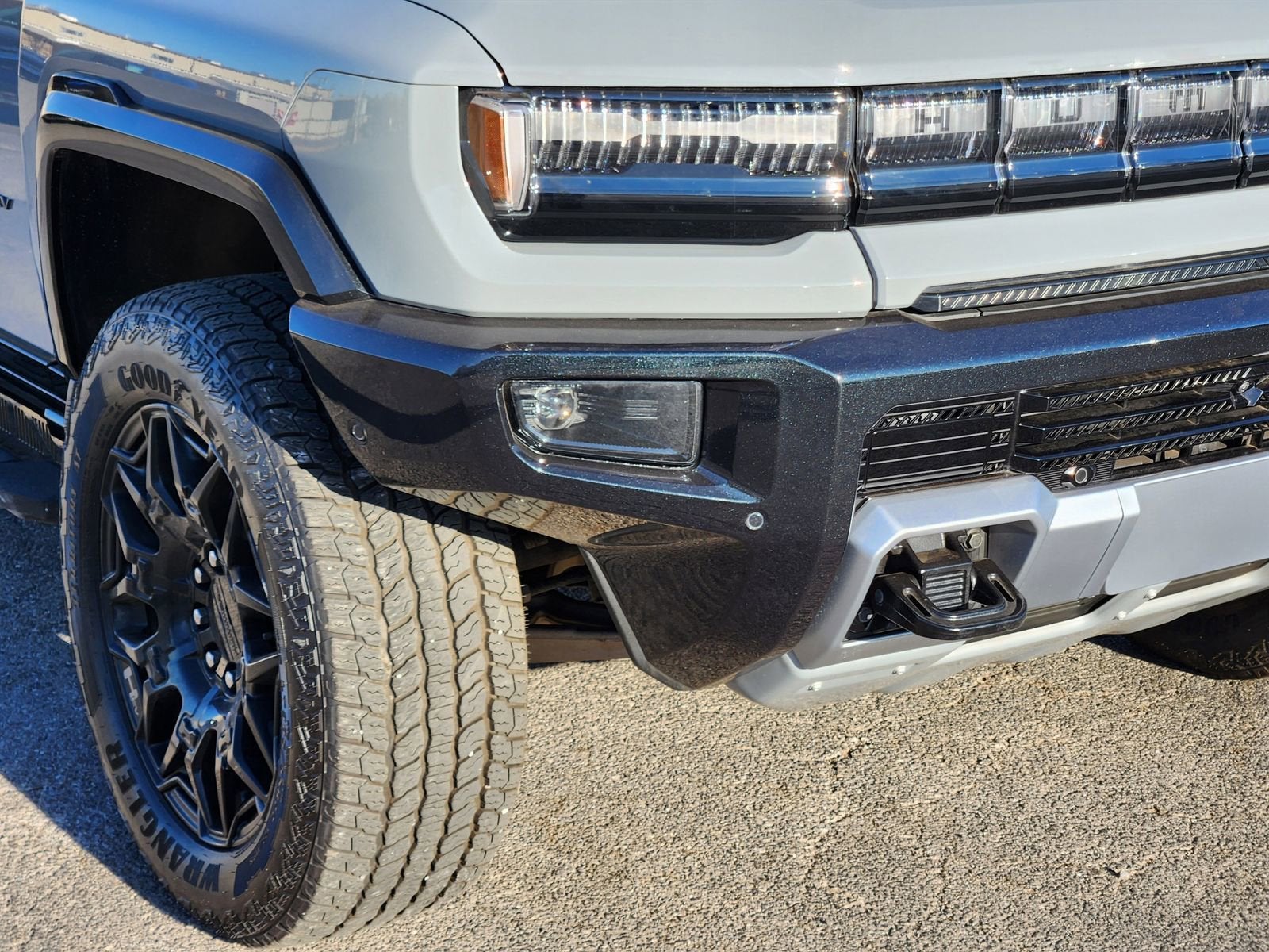 2025 GMC HUMMER EV SUV 2X