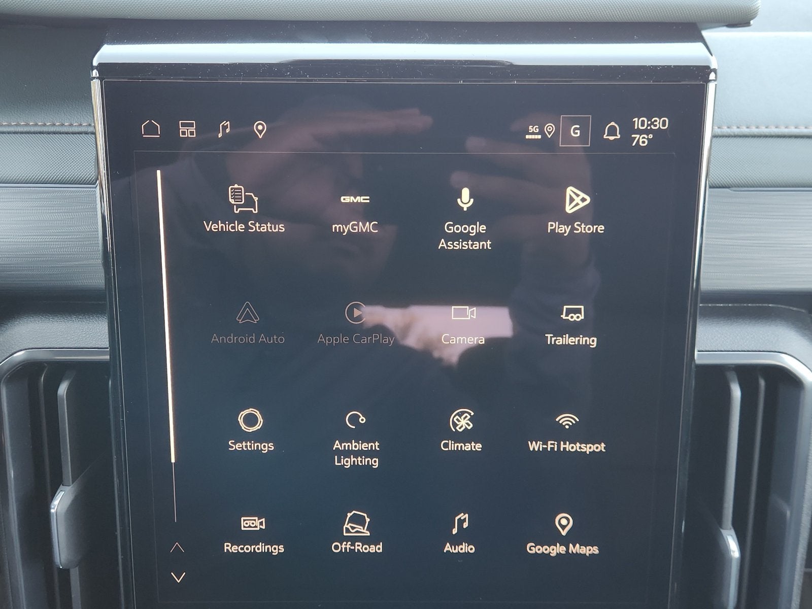 2027 GMC Acadia AT4