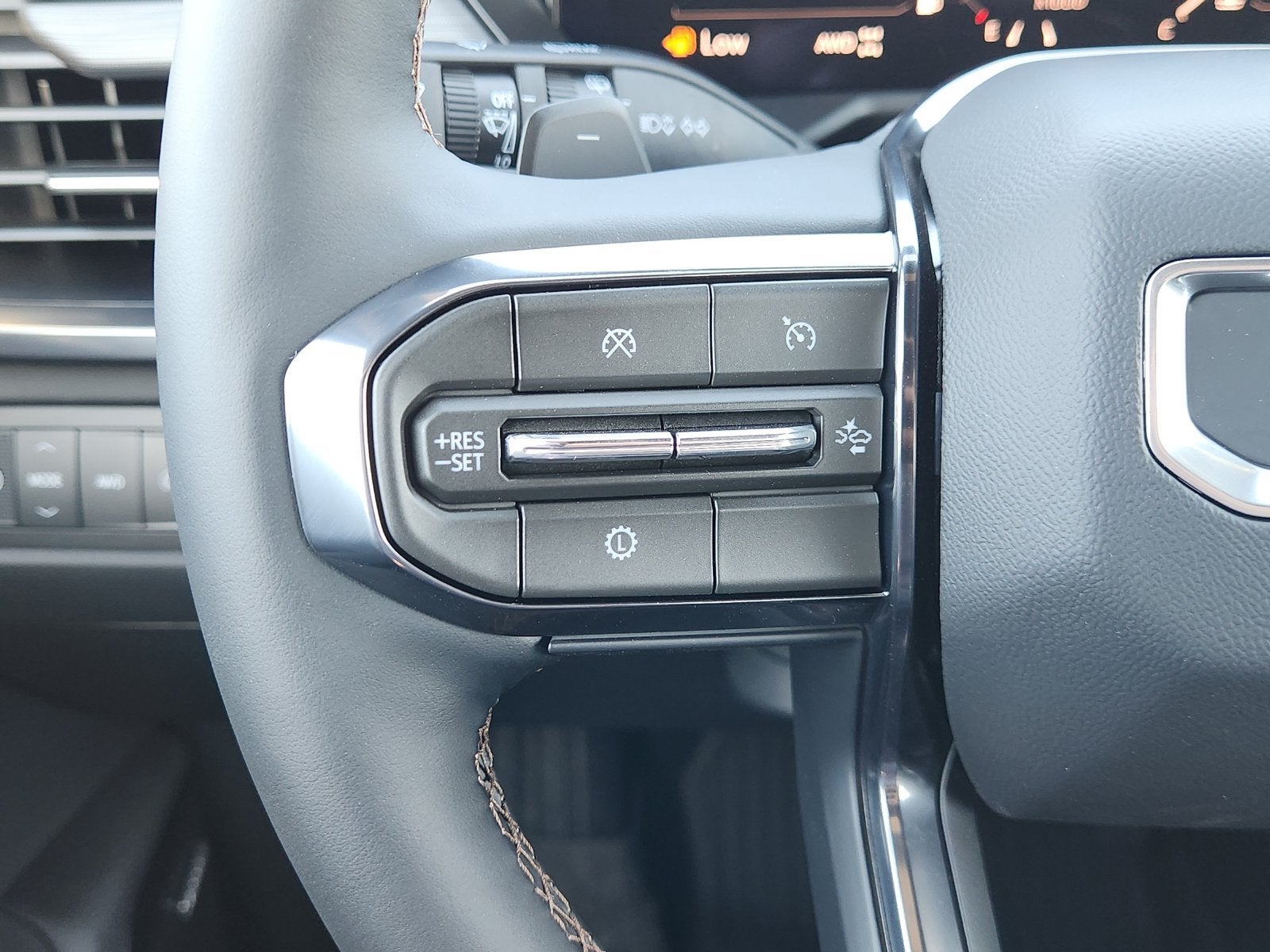 2027 GMC Acadia AT4