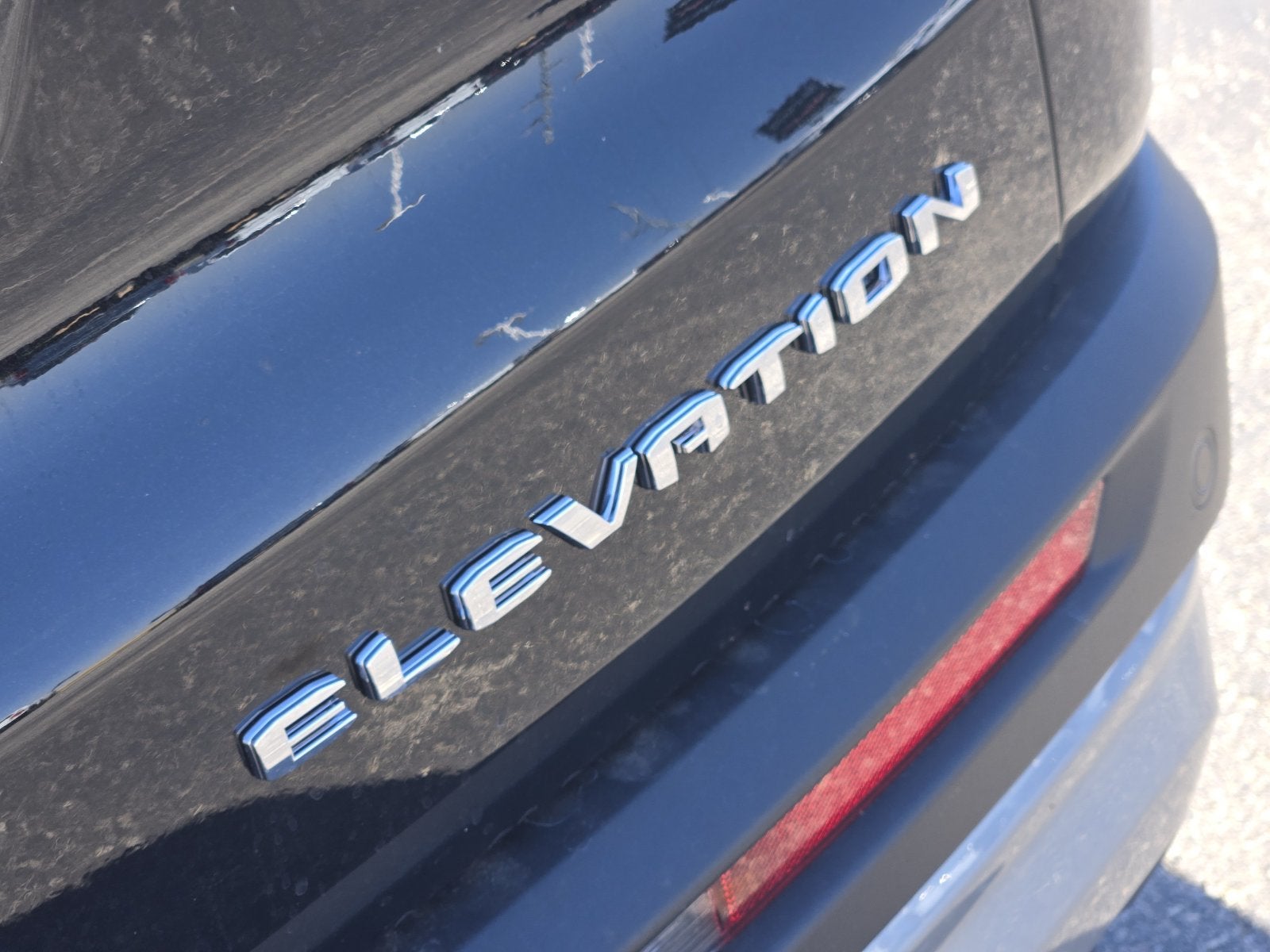 2027 GMC Acadia Elevation