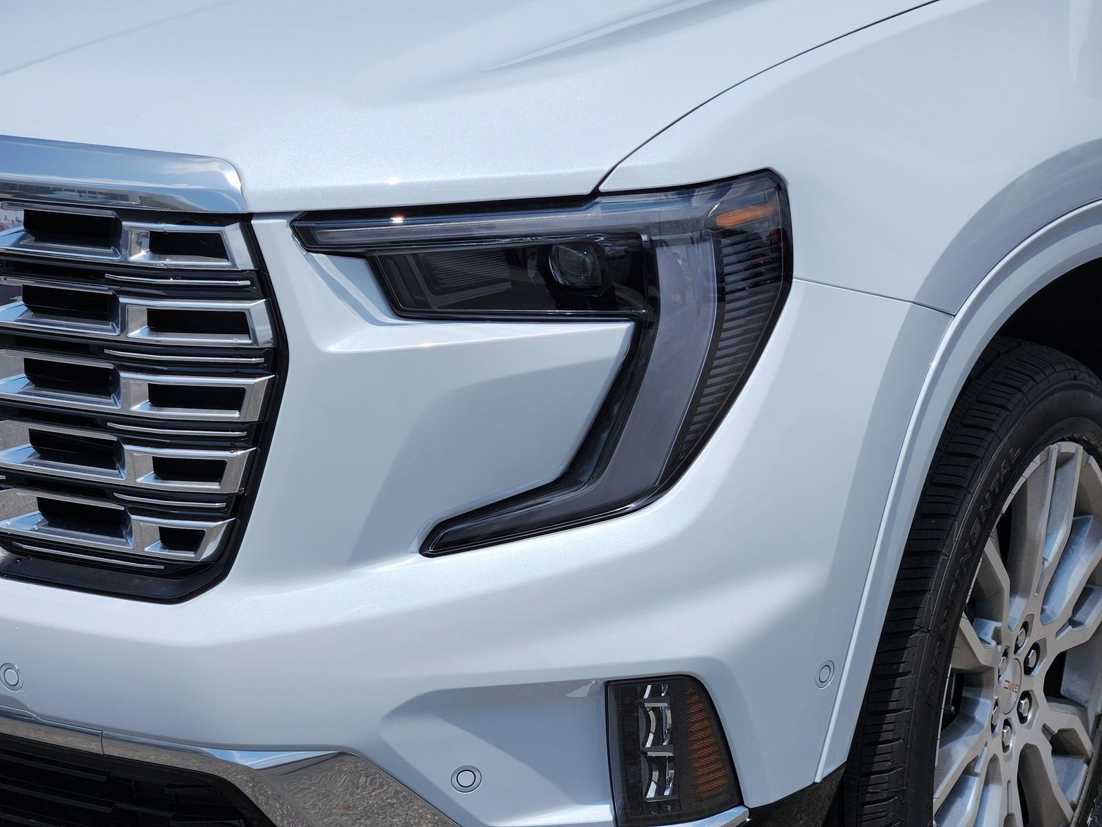2026 GMC Acadia Denali - Photo 11