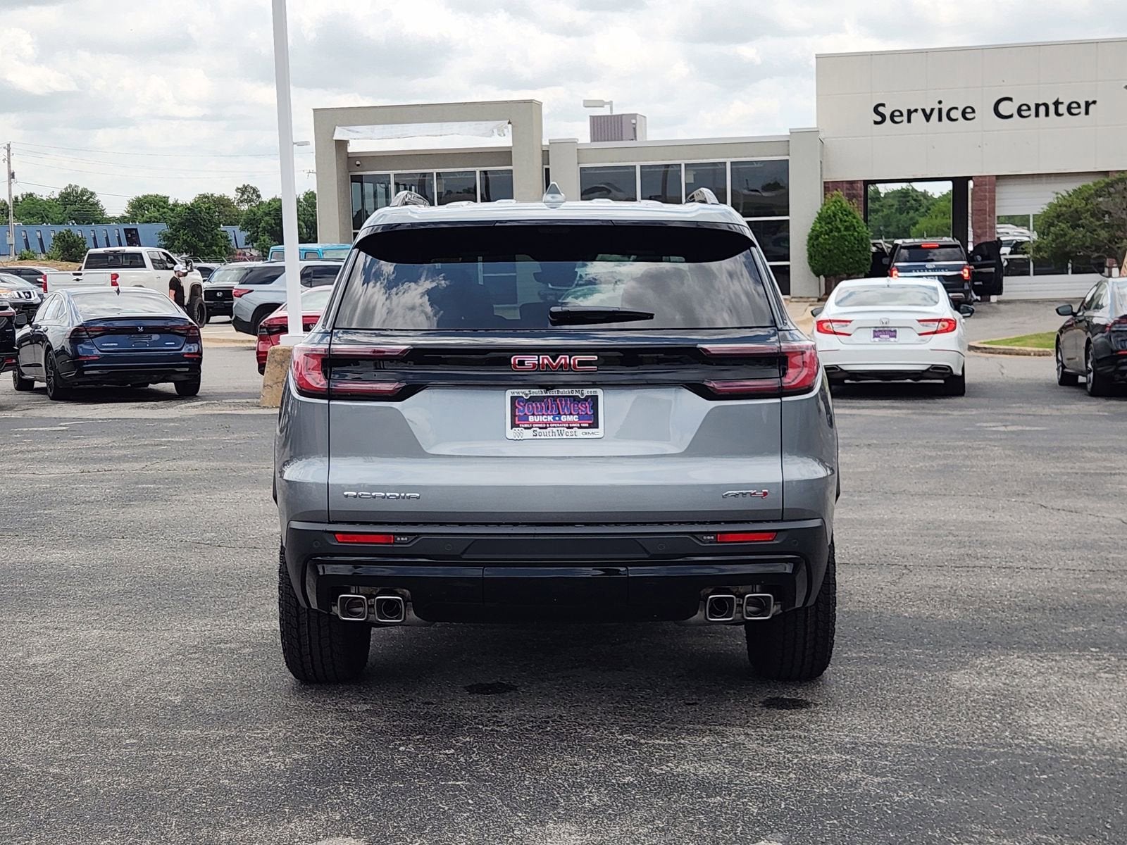 2026 GMC Acadia AT4
