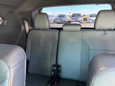 2025 GMC Acadia AT4