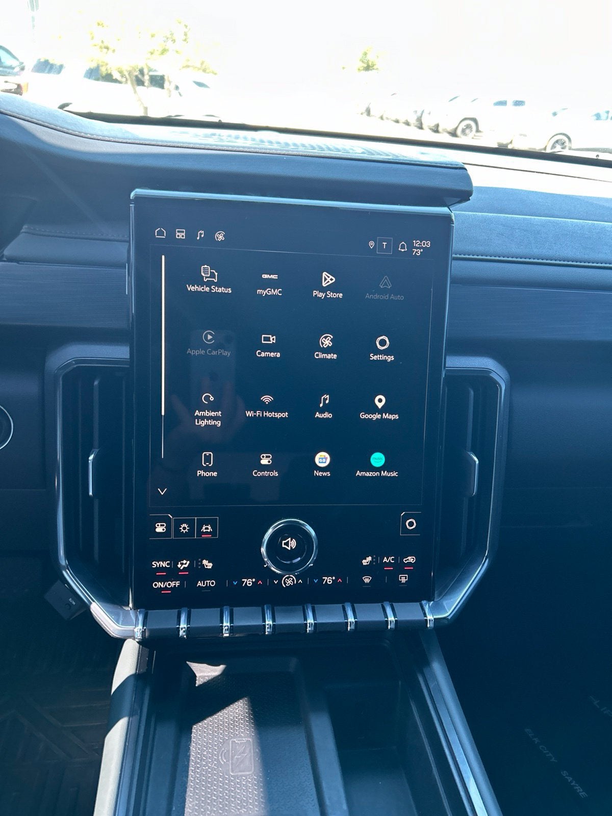 2025 GMC Acadia AT4