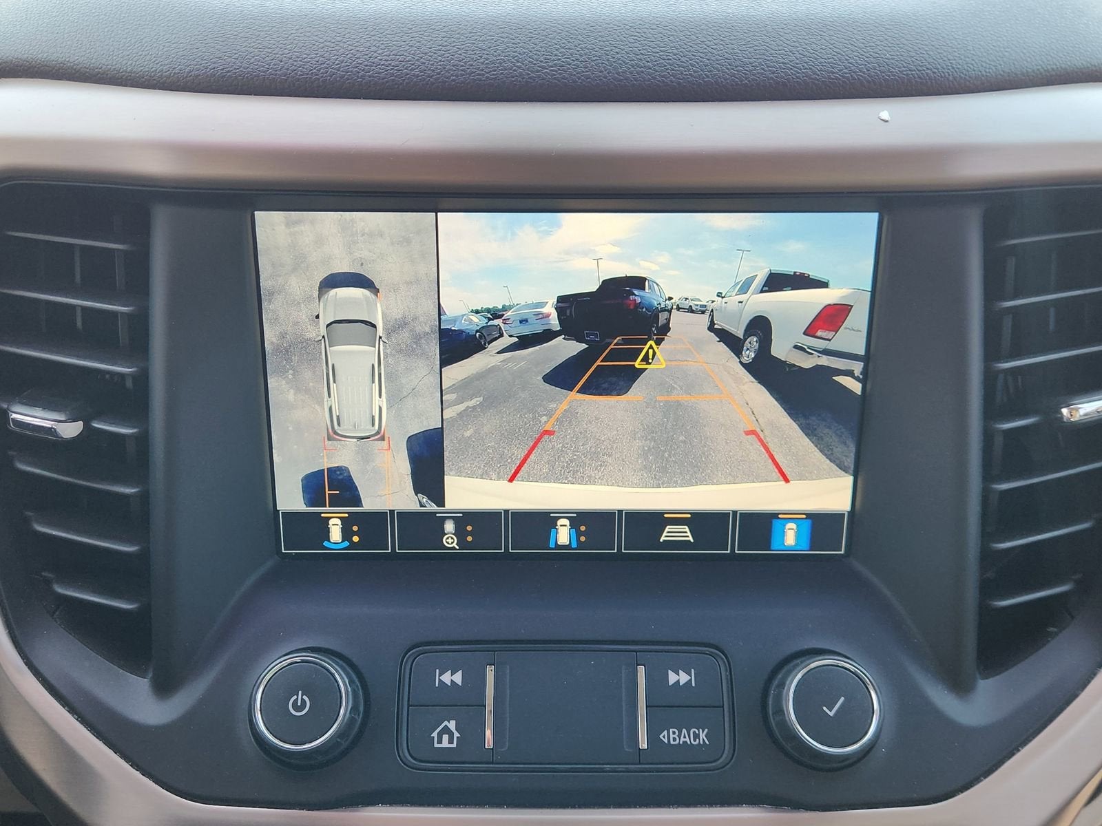 2021 GMC Acadia Denali