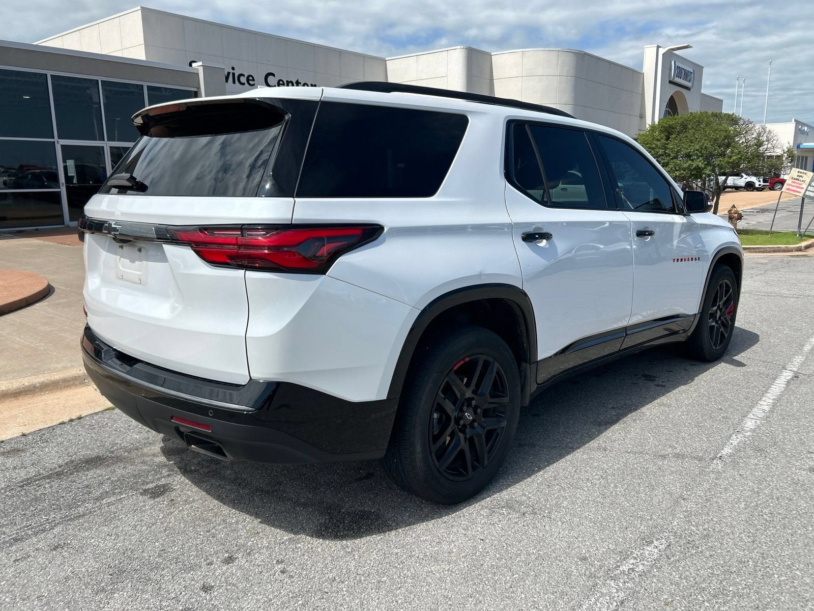 2023 Chevrolet Traverse Premier