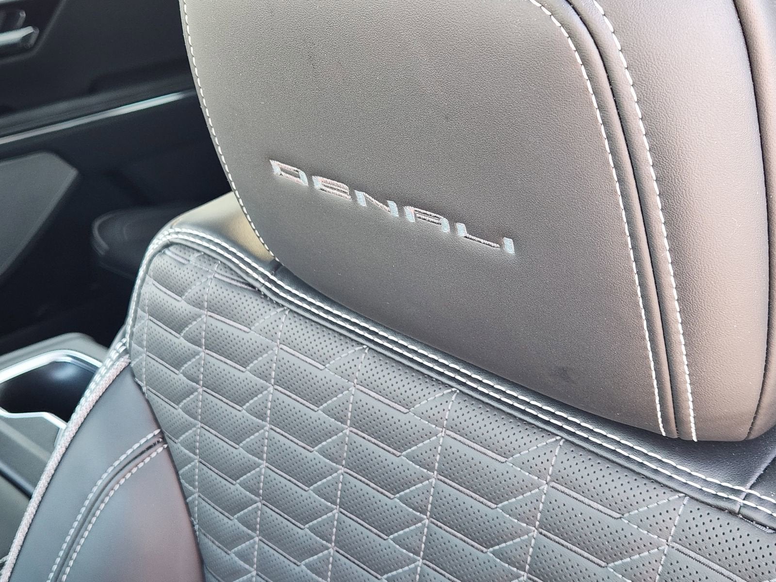 2025 GMC Sierra EV Extended Range Denali