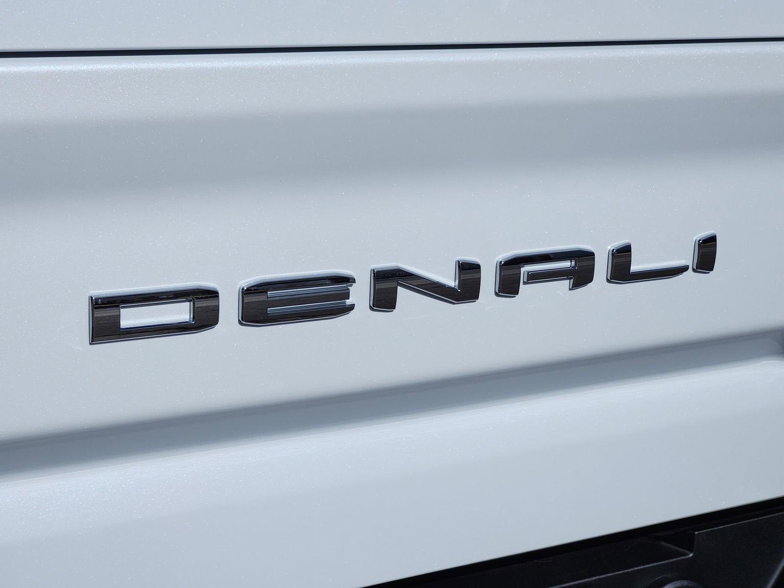 2026 GMC Sierra 3500 HD Denali DRW