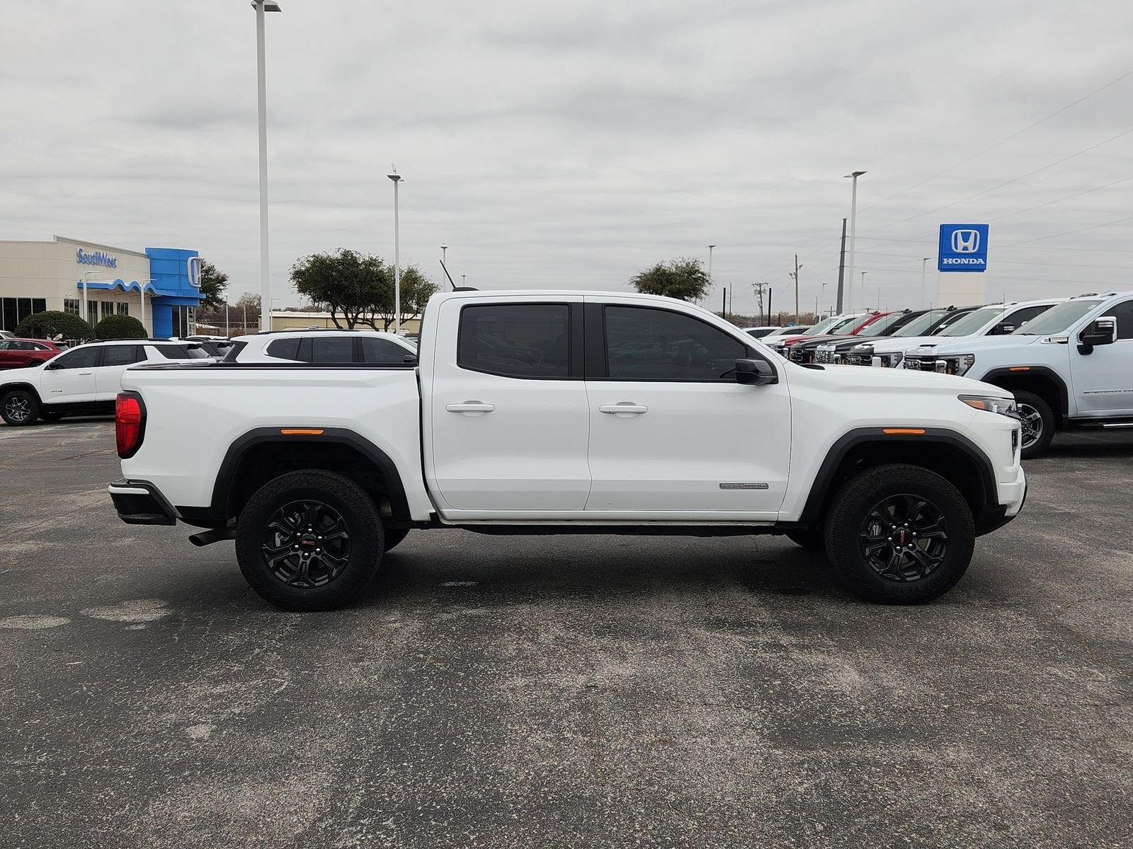 2025 GMC Canyon Elevation