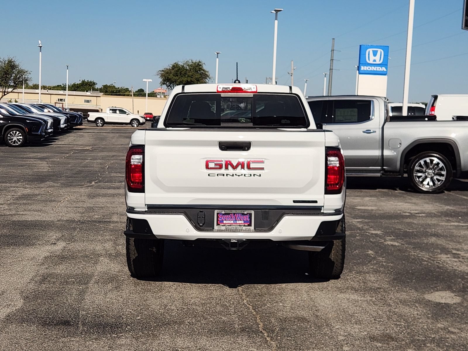 2026 GMC Canyon Elevation