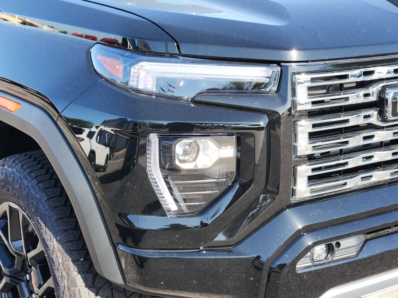 2026 GMC Canyon Denali - Photo 10