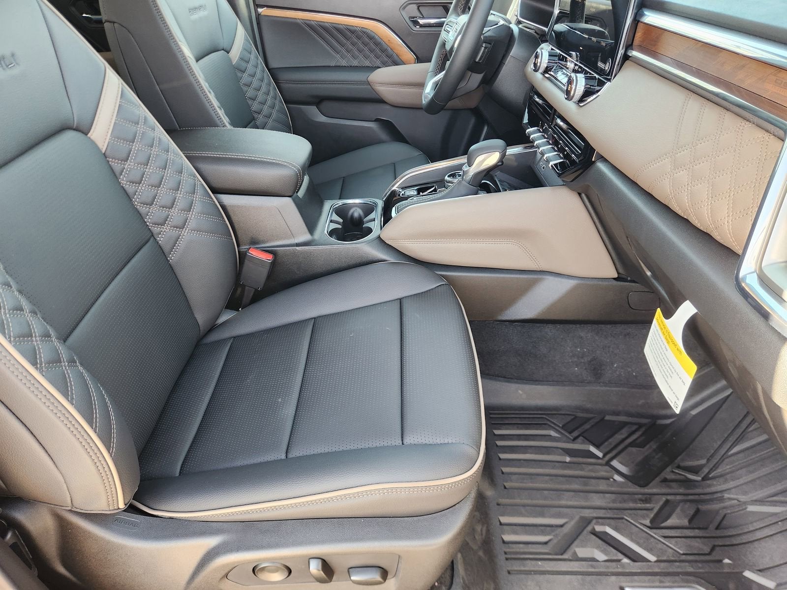 2026 GMC Canyon Denali - Photo 17