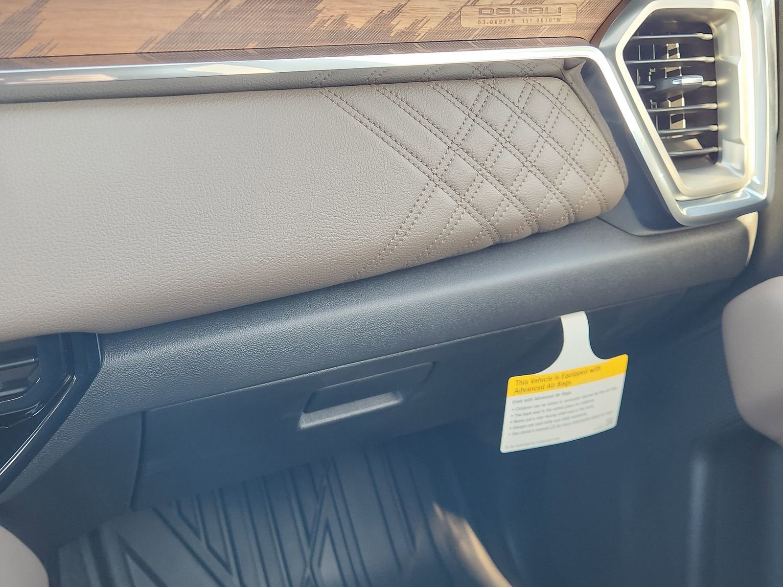 2026 GMC Canyon Denali - Photo 23