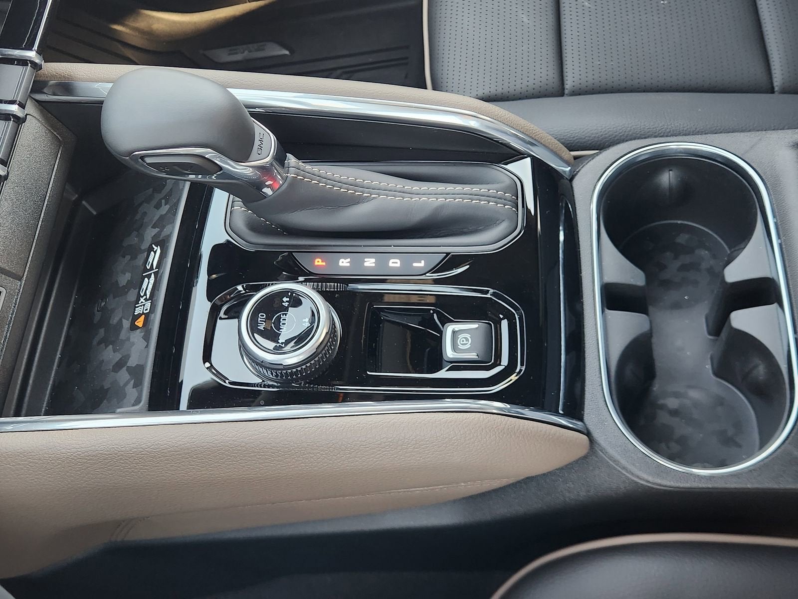 2026 GMC Canyon Denali - Photo 24